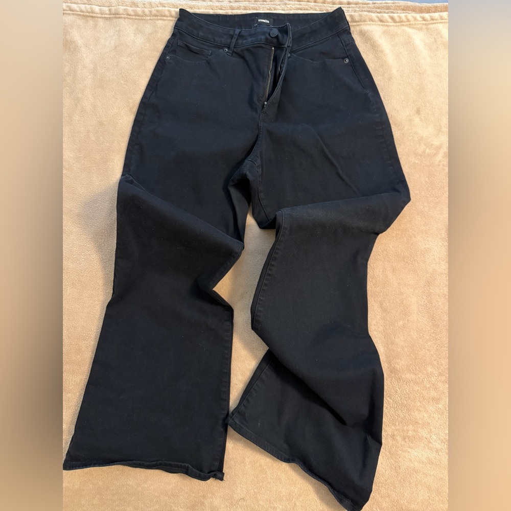 Express Curvy Flare - Women's Jeans